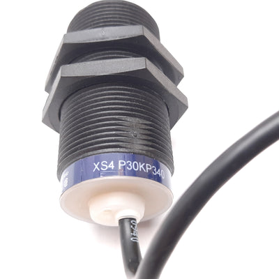 New Telemecanique XS4P30KP340 Inductive Proximity Sensor, Range 15mm, PNP NPN 4-Wire