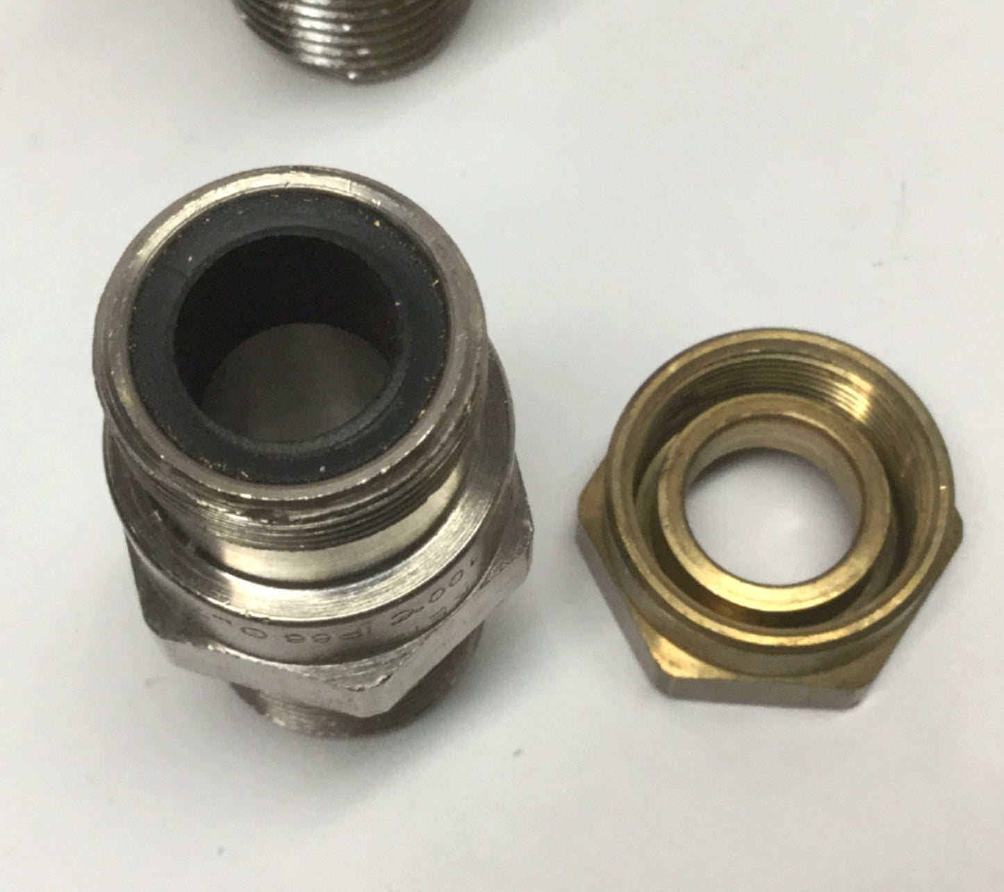 New – Open box Lot of 4 Hawke 121 O Industrial Brass Cable Glands 1/2" NPT Thread, 6.5-11.9mm