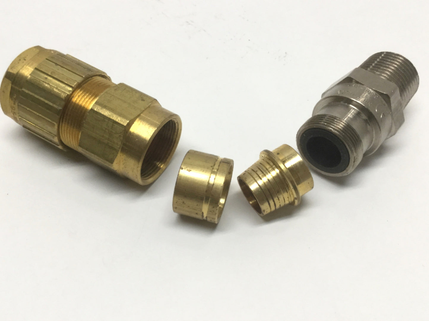 New – Open box Hawke 153/RAC O Industrial Brass Cable Gland 1/2" NPT Thread, 9.5-16mm