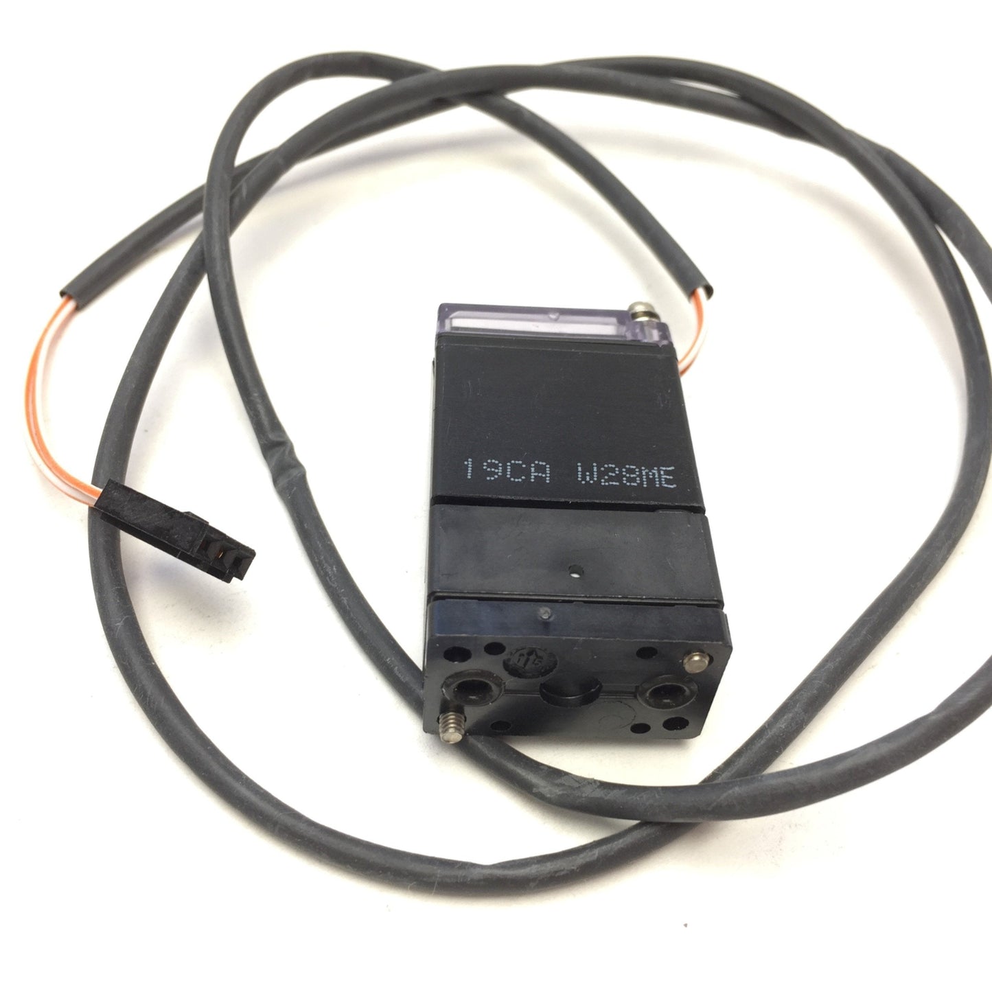 New – Open box Burkert 0127 A 1,2 FFKM PS 2-Way Rocker Solenoid Magnet Valve, 0-5 Bar, 24VDC 3W