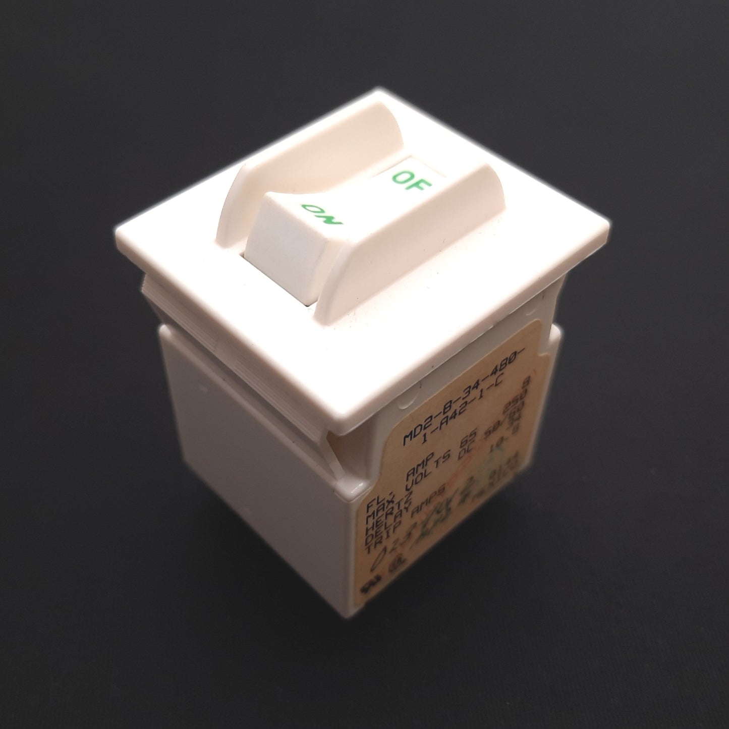 Used Carling Switch MD2-B-34-480-1-A42-1-C Circuit Breaker, 2-Pole, 8A 65VDC 250VAC