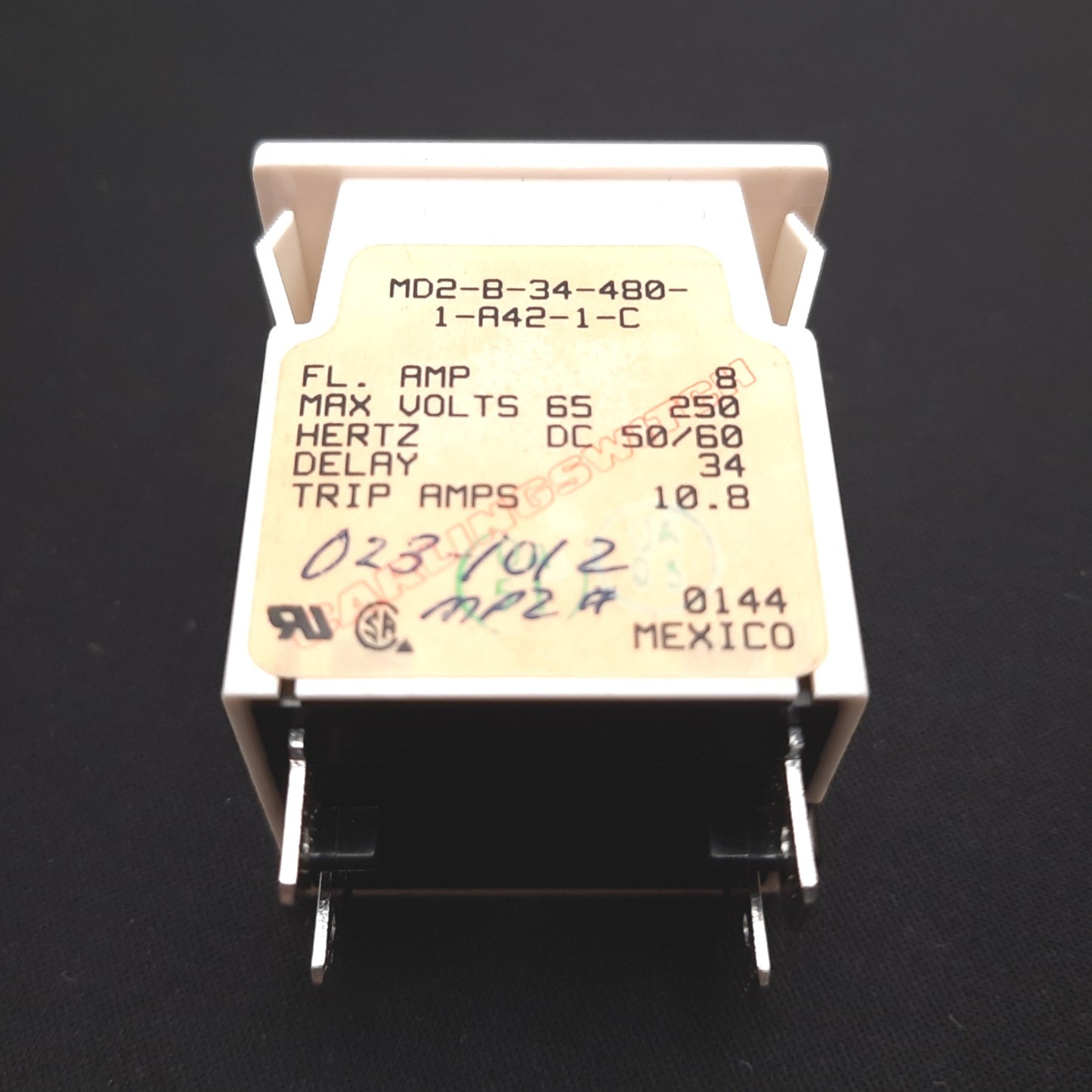 Used Carling Switch MD2-B-34-480-1-A42-1-C Circuit Breaker, 2-Pole, 8A 65VDC 250VAC