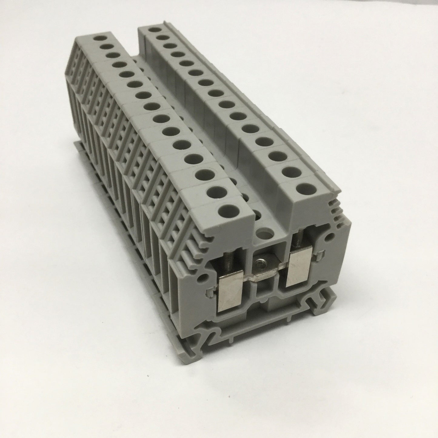 New – Open box Lot of 15 Allen Bradley 1492-W6 Feed-Through Terminal Block, 1-Circuit, 40A 600V