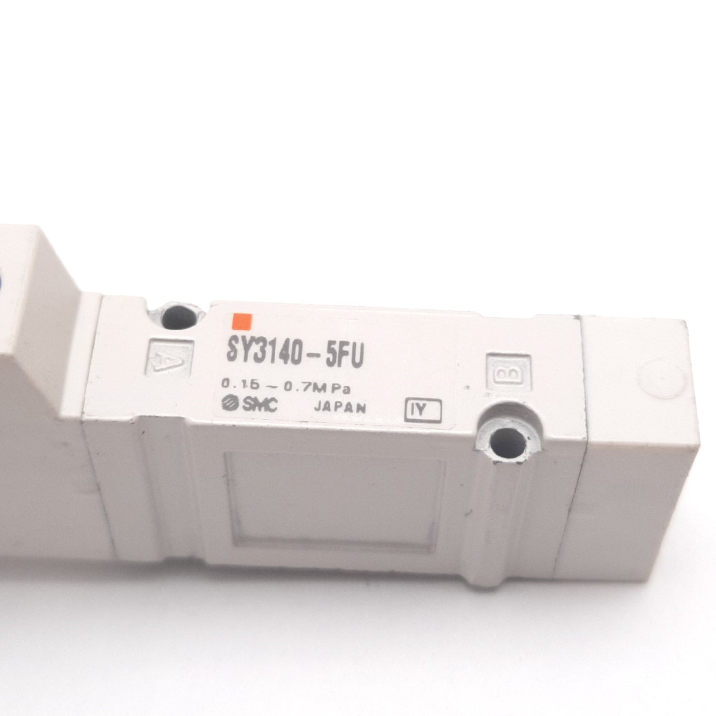 Used SMC SY3140-5FU Solenoid Valve, 2-Position, 24VDC, 0.15-0.7MPa 21.75-101.5psi