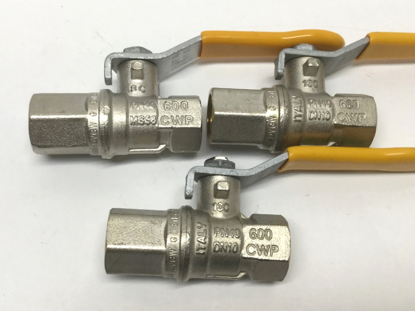 New – Open box Lot of 3 RuB K84-DIN-DVGW Brass Shut-Off Ball Valves 3/8" BSPP Female 600psi CWP