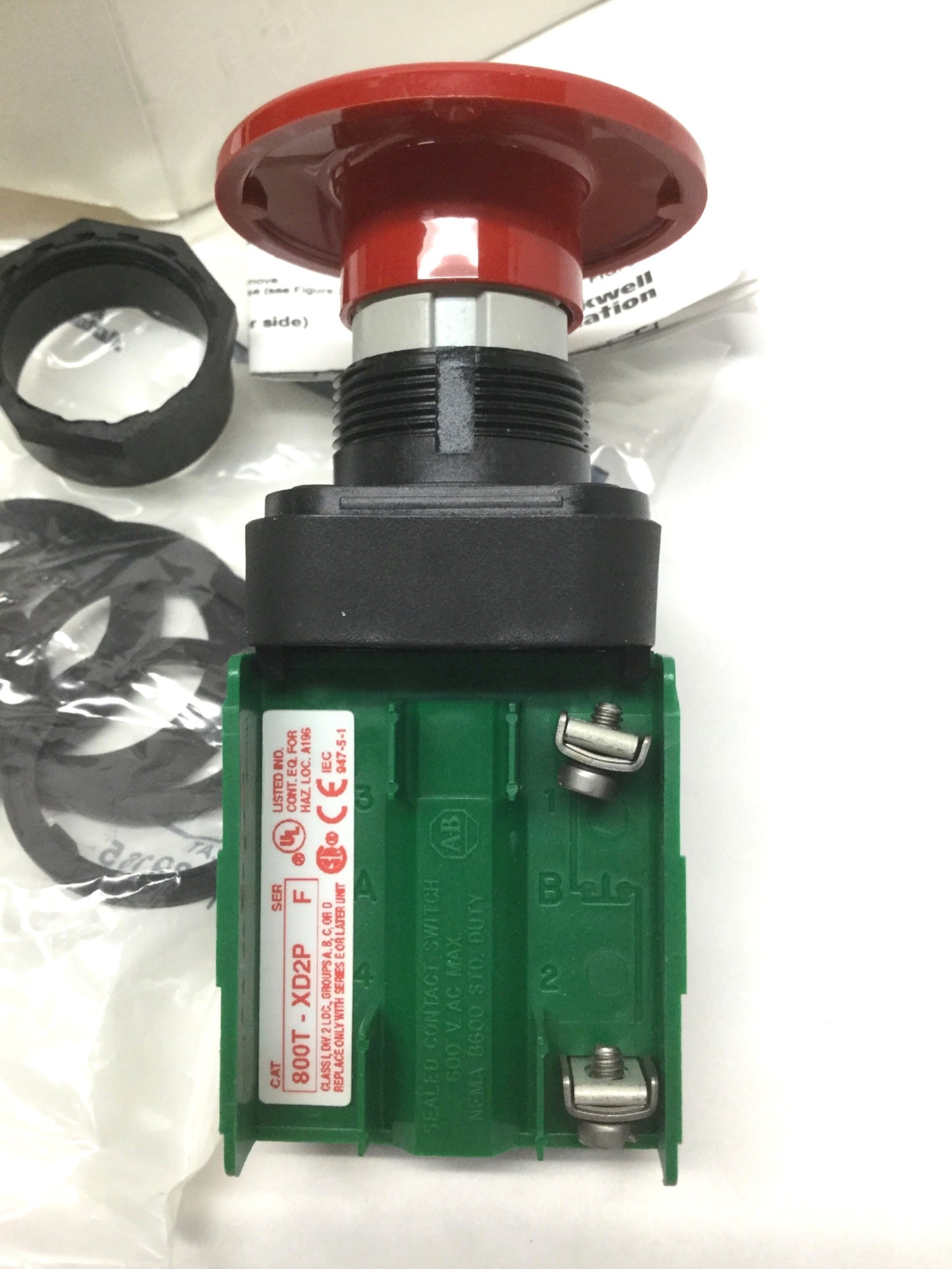 New – Open box Allen Bradley 800H-DR6JD2P Jumbo Red Mushroom Momentary Pushbutton Switch, 1NC