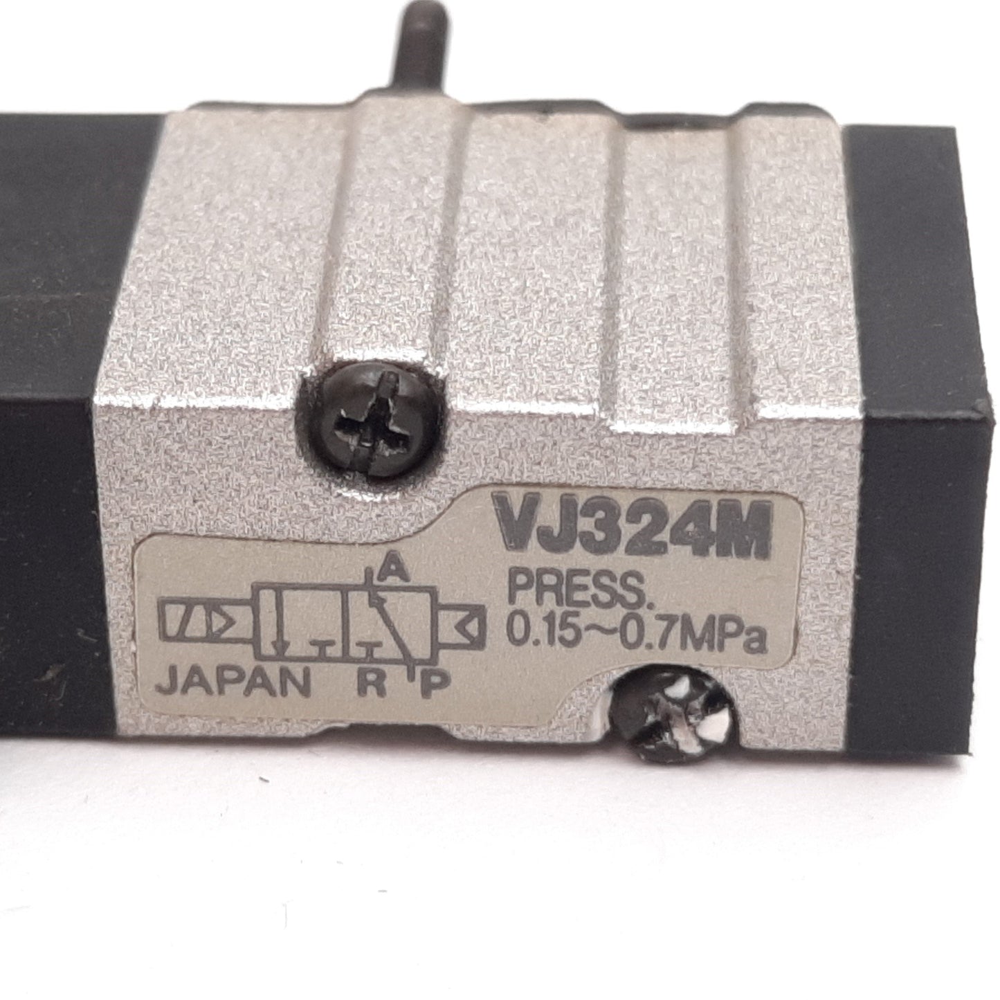 Used SMC VJ324M Solenoid Valve, 2-Position 3-Port, 24VDC, 0.15-0.7MPa, Screws/Gasket
