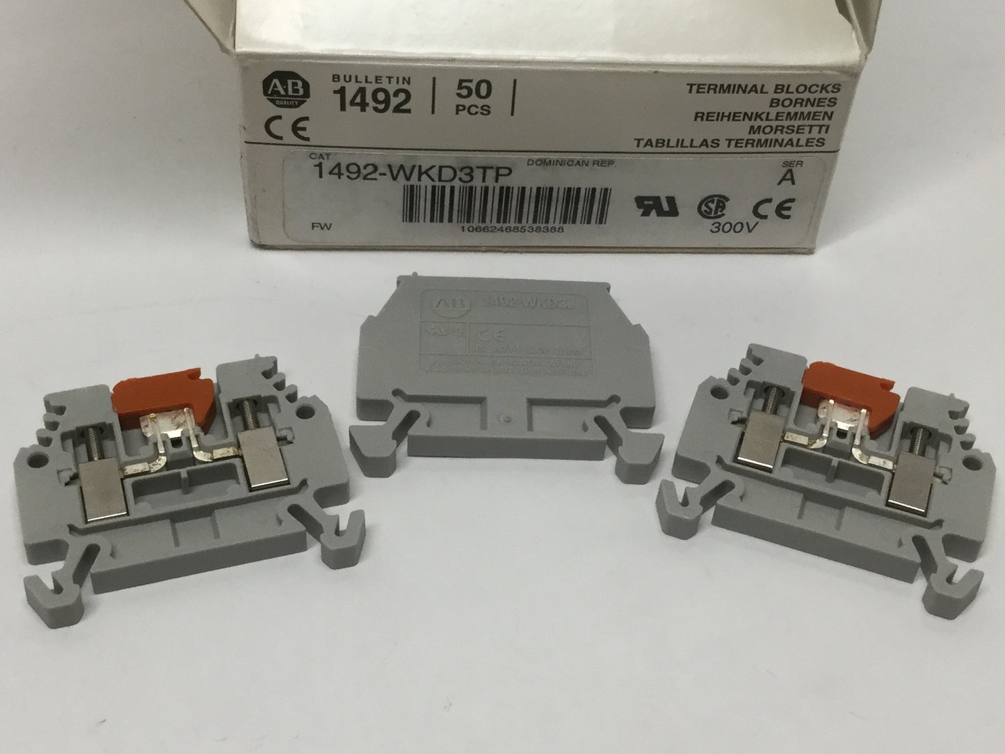 New – Open box Lot of 50 Allen Bradley 1492-WKD3TP Knife Disconnect Isolating Terminal Blocks