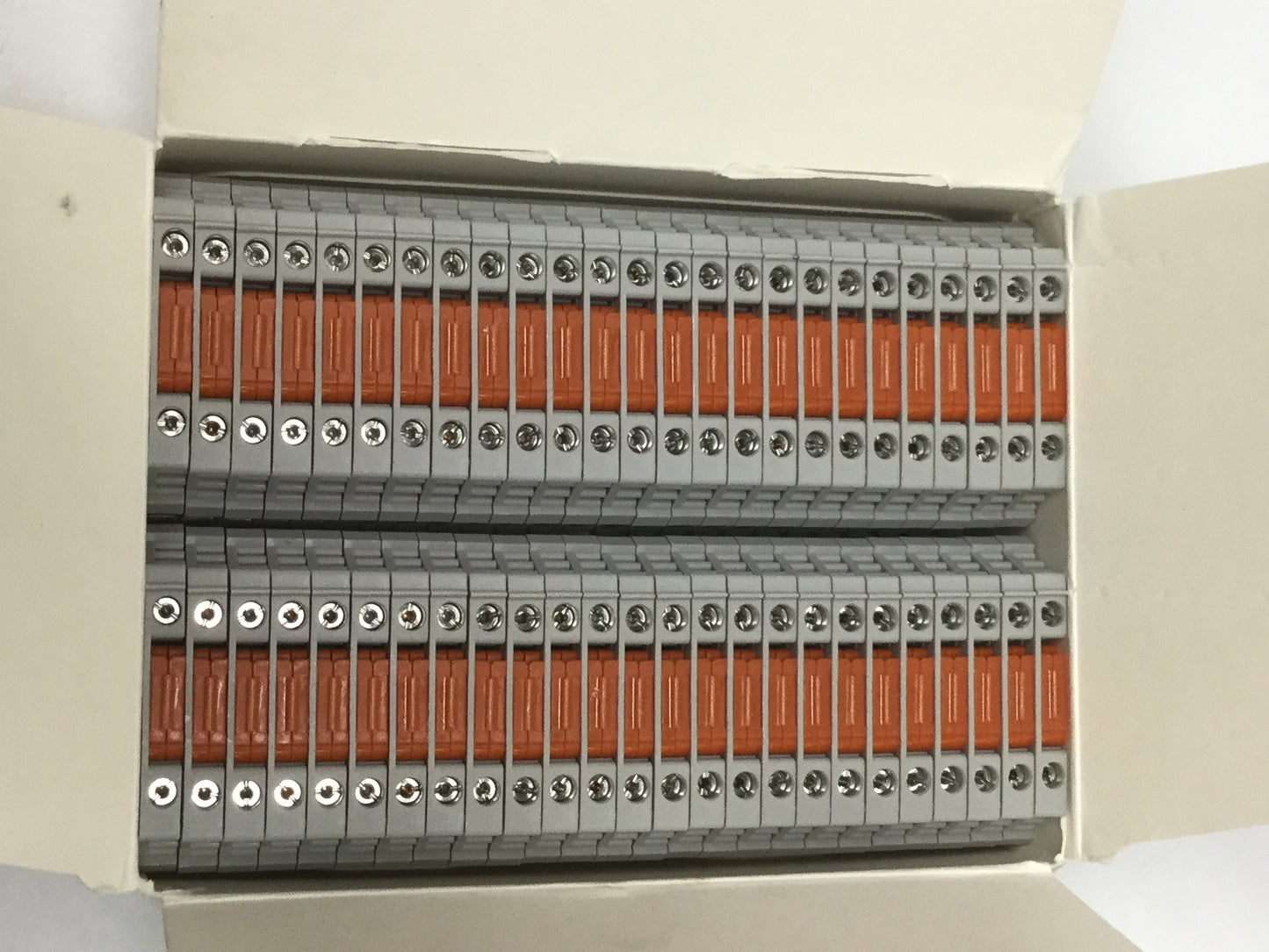 New – Open box Lot of 50 Allen Bradley 1492-WKD3TP Knife Disconnect Isolating Terminal Blocks