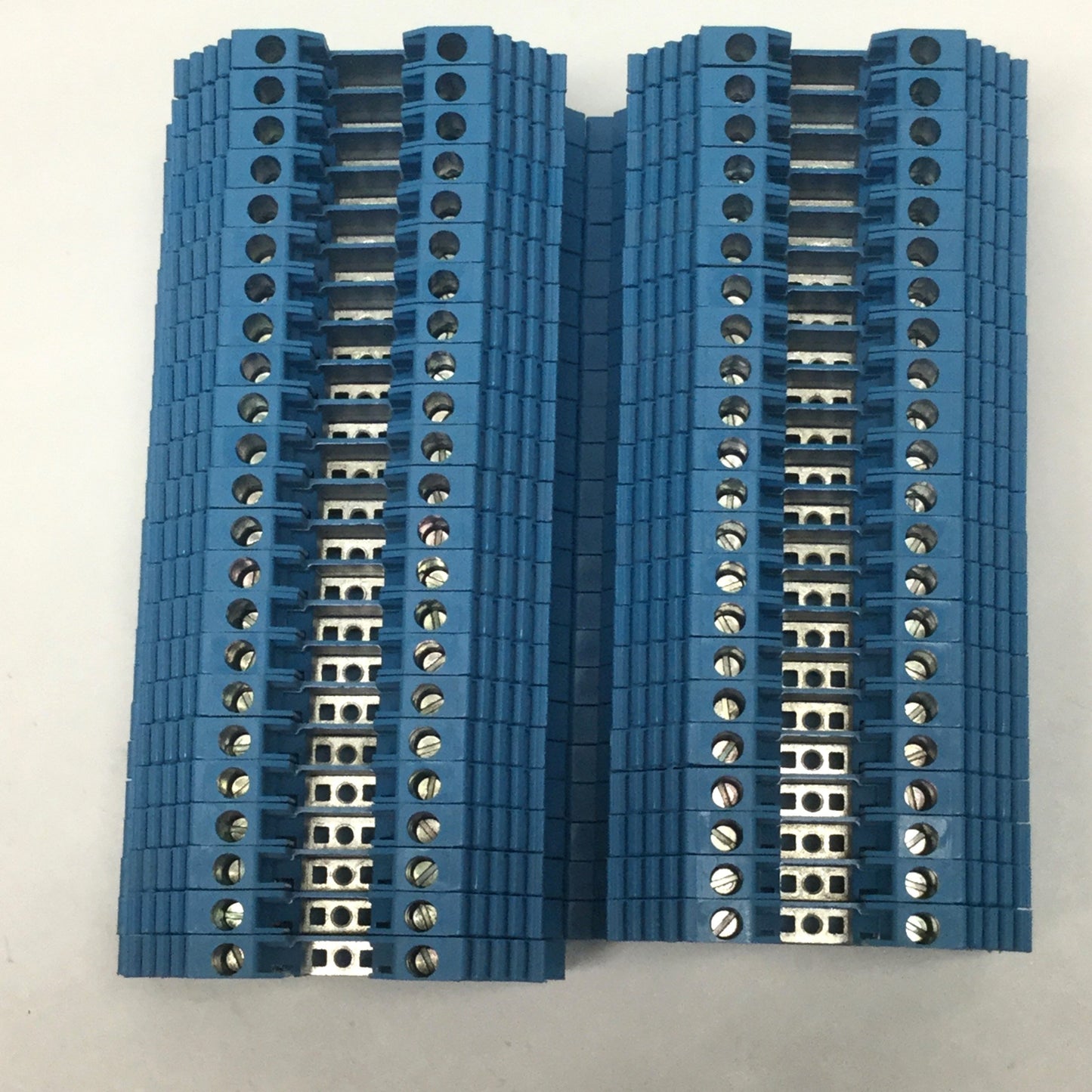 New – Open box Lot of 45 Allen Bradley 1492-J3-B Feed-Through Terminal Blocks, Blue, 600V 25A