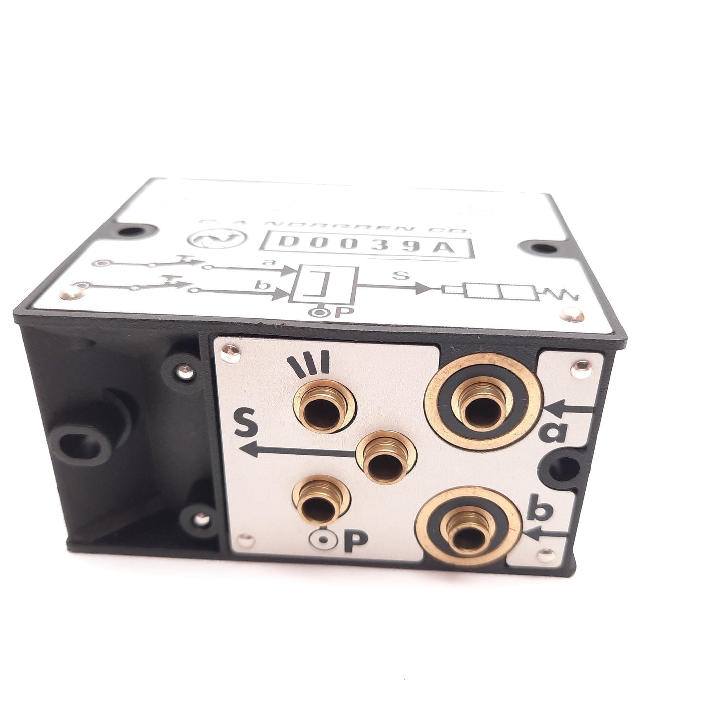 New – Open box Norgren D0039A Two-Hand Pneumatic Switch Control Module, 5/32" Tube, 40-120psi