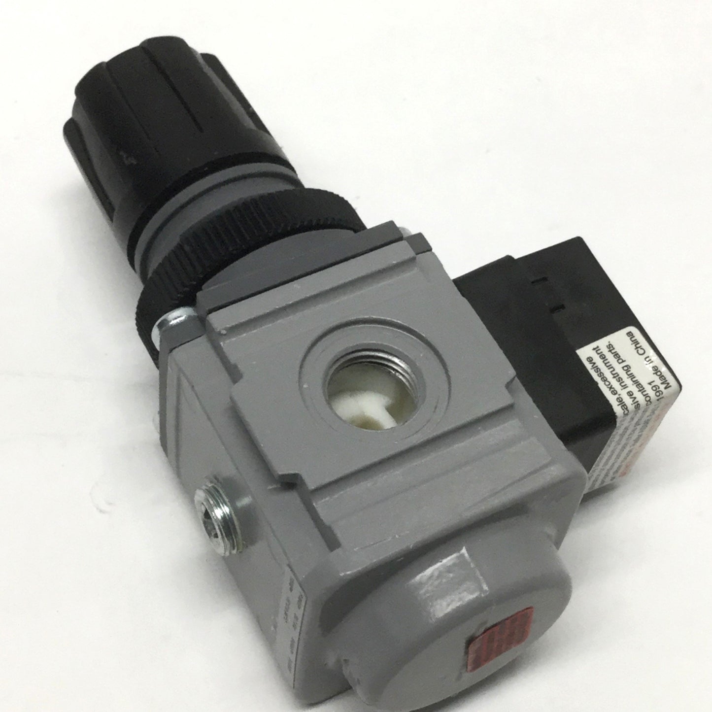 Used Parker P31RB12BNTP Mini Pneumatic Air Pressure Regulator 0-8 bar, 1/4" BSPP