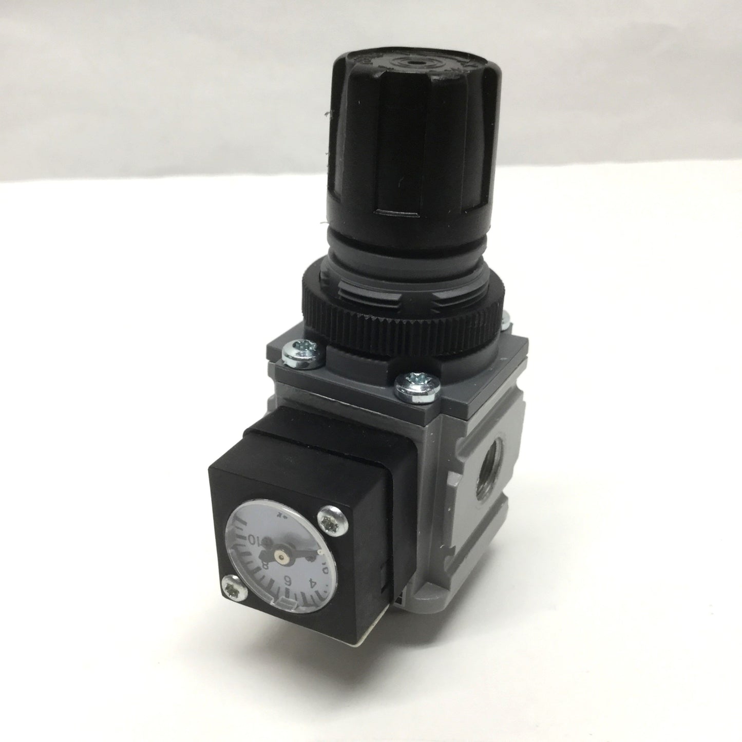 Used Parker P31RB12BNTP Mini Pneumatic Air Pressure Regulator 0-8 bar, 1/4" BSPP