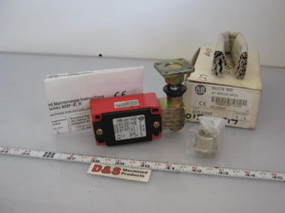 New Allen Bradley 802F-E68M2 Safety Interlock Switch Key
