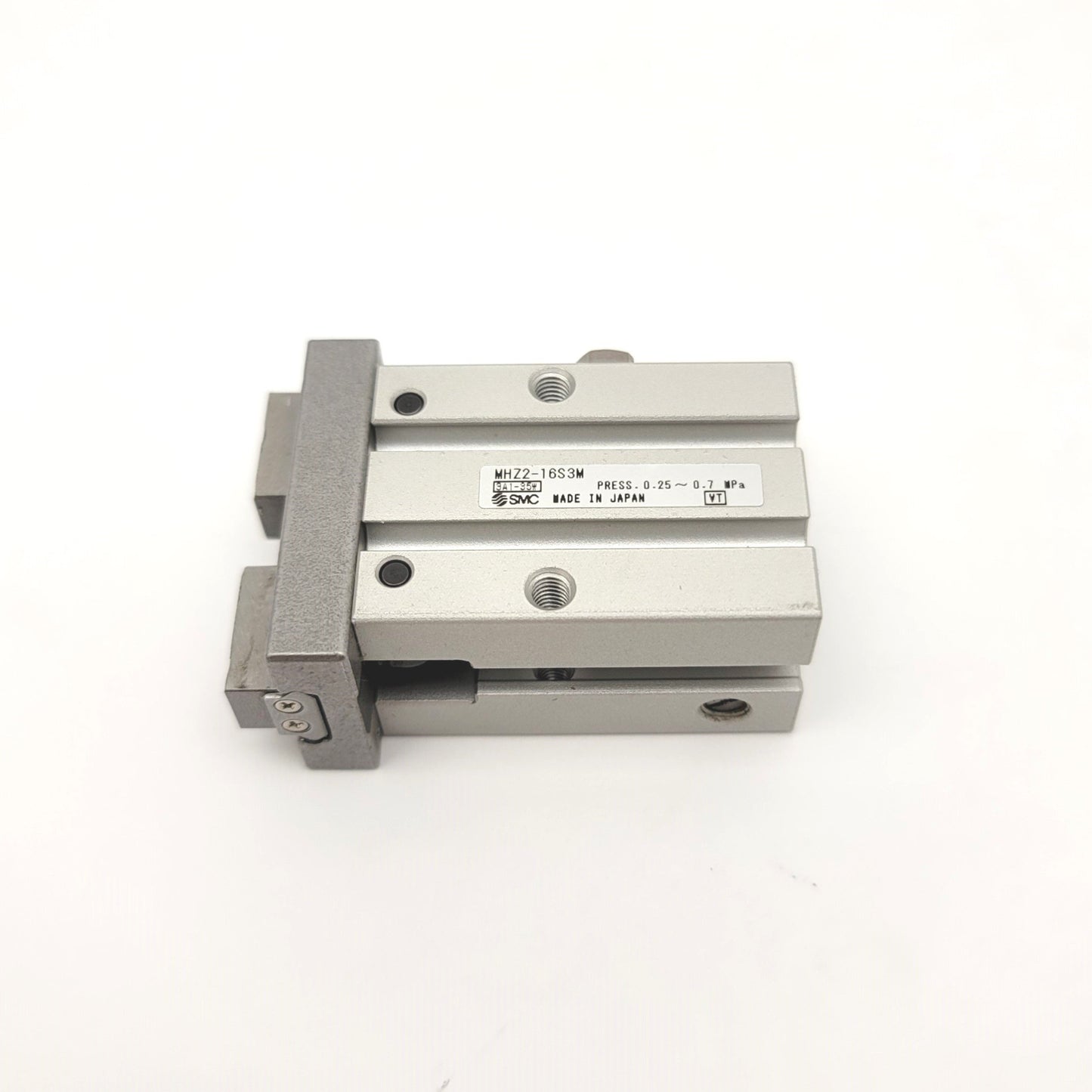 Used SMC MHZ2-16S3 Parallel Type 2-Finger Pneumatic Gripper Bore: 16mm Stroke: 6mm