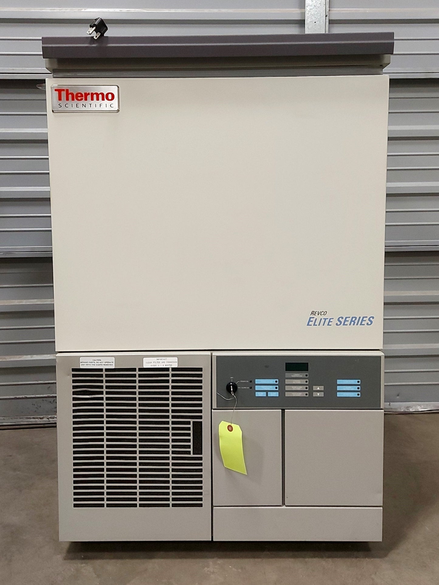 Used Thermo Scientific ULT-350-5-D32 Elite Chest Lab Freezer, -40℃, 3.1ft², 220VAC
