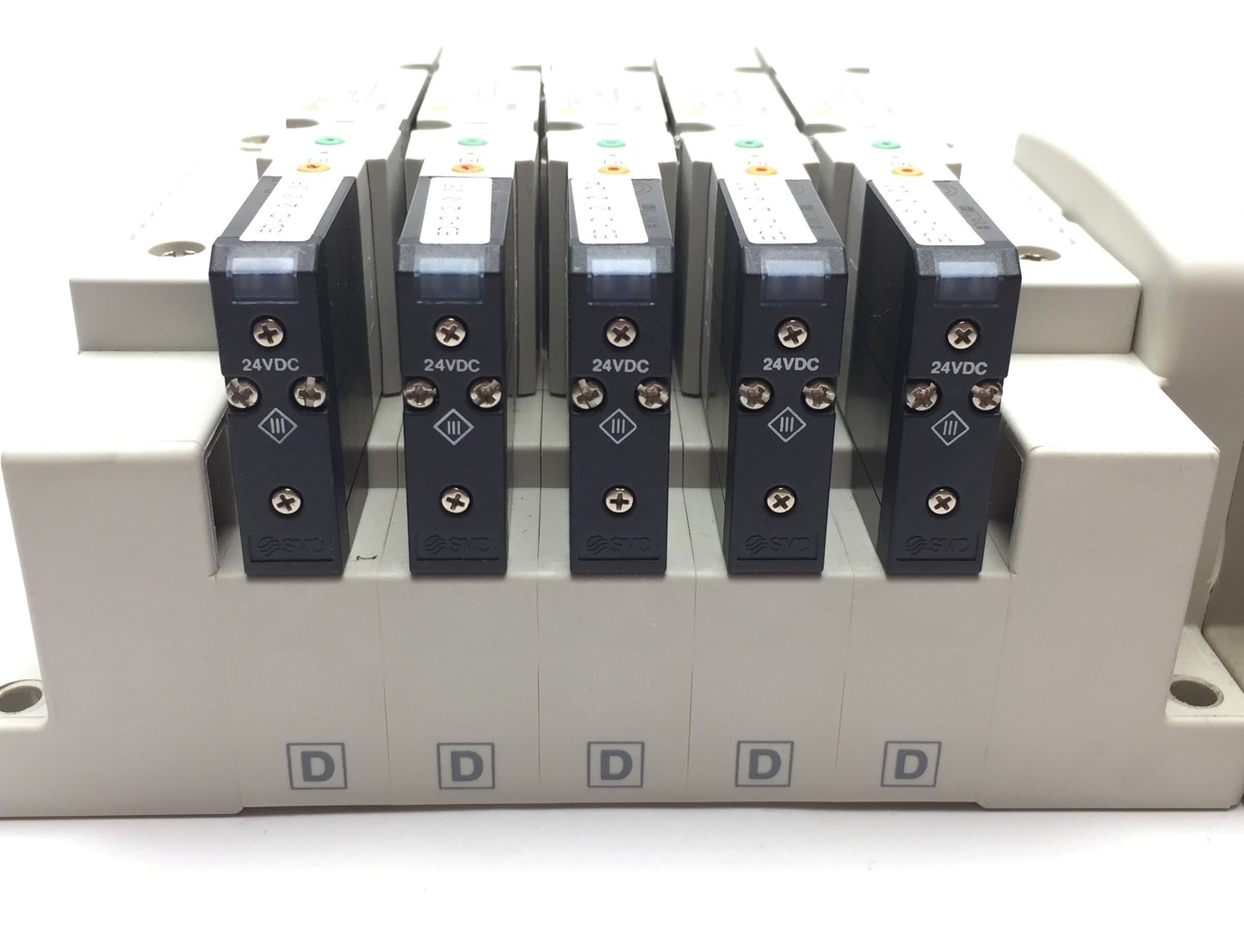 Used Lot of 5 SMC SV2400-5FU 3-Pos 24VDC Solenoid Valve, Manifold Base, Valve Plate