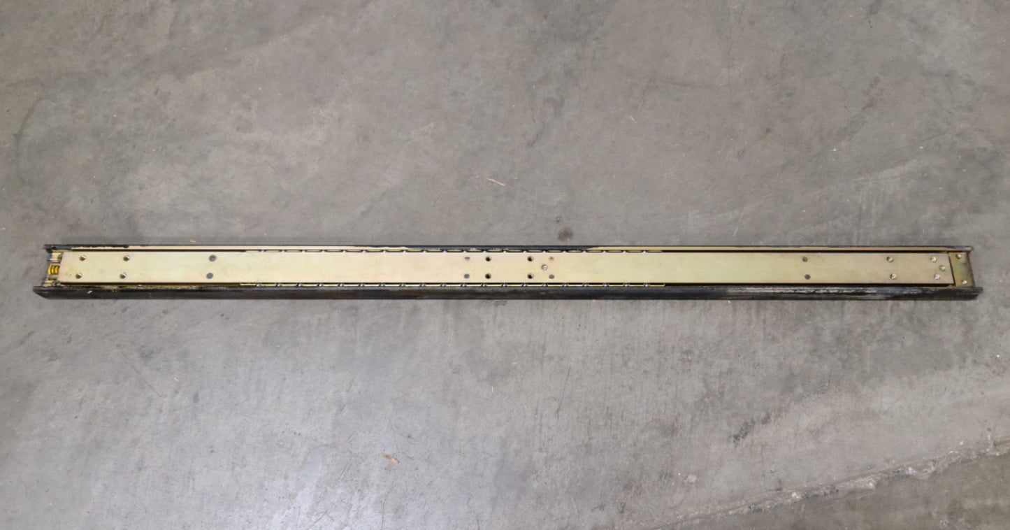 Used Chambrelan E1700 Heavy Duty Drawer Slide 1100mm Closed Length, Capacity: 1081lbs