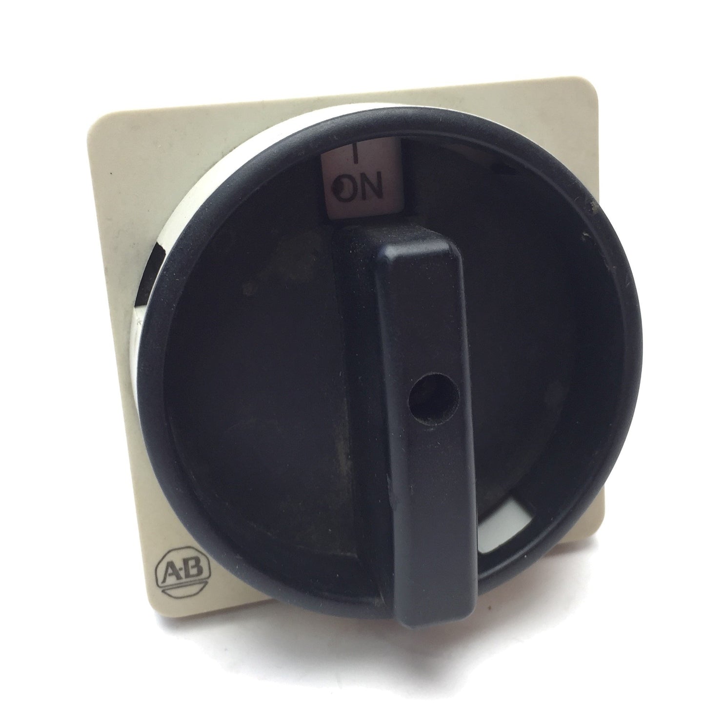 Used Allen Bradley 194L-E12 On Off Rotary 2-Position Selector Switch, 12A 600VAC