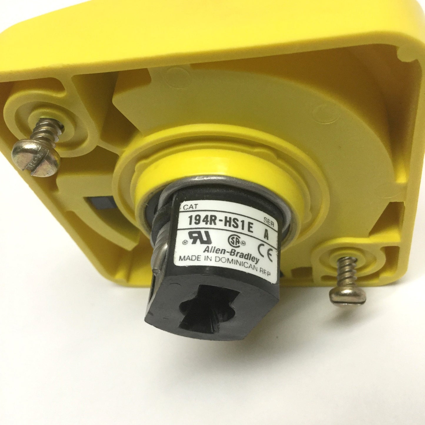 Used Allen Bradley 194R-HS1E Rotary Disconnect Switch Handle, Red/Yellow, ON-OFF, 90°