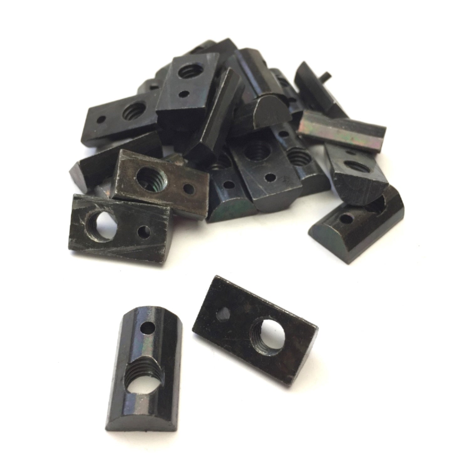 Used Lot of 24 80/20 3282 Aluminum Extrusion Hardware Black Roll-In T-Nut 5/16-18
