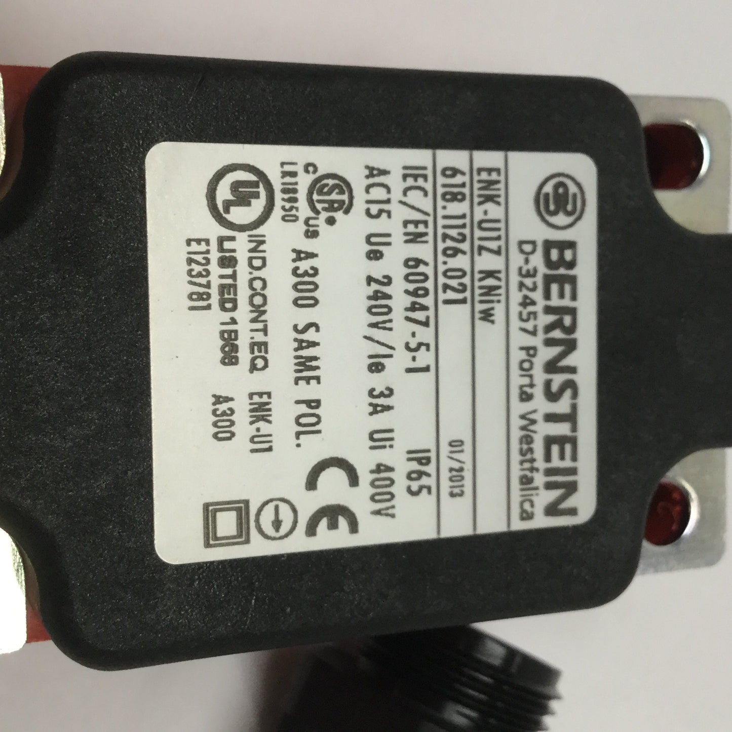 New – Open box Bernstein ENK-U1Z KNiw Safety Limit Switch 500VAC 10A, 1NO-1NC *Missing Roller*