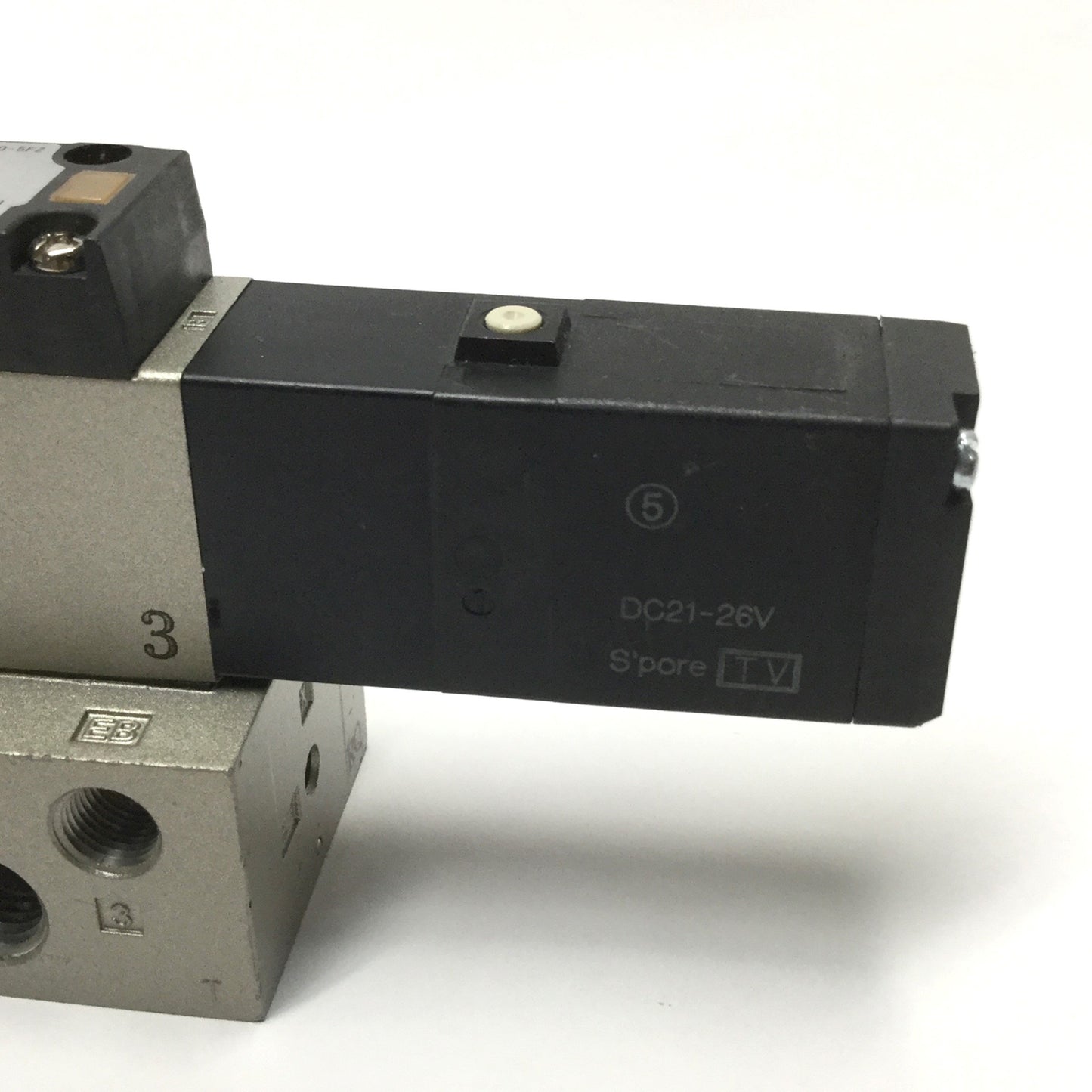 Used SMC VFS2300-5FZ Double Solenoid Valve, 5-Port 3-Position, 0.15-1MPa, 24VDC Coils