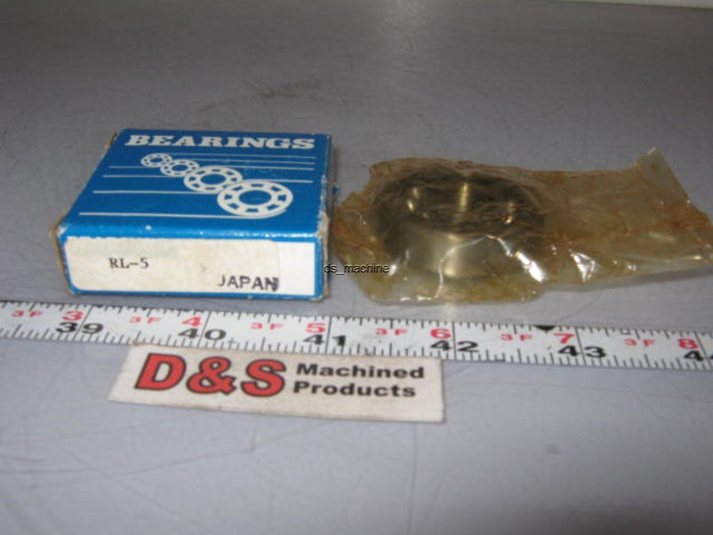 New in Box RL-5 Self-Aligning Bearing