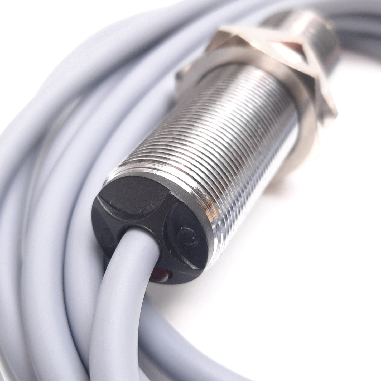 New Other Turck Bi5-G18-RZ3X Inductive Proximity Sensor, 5mm, 20-250VAC, 0.5A, M18