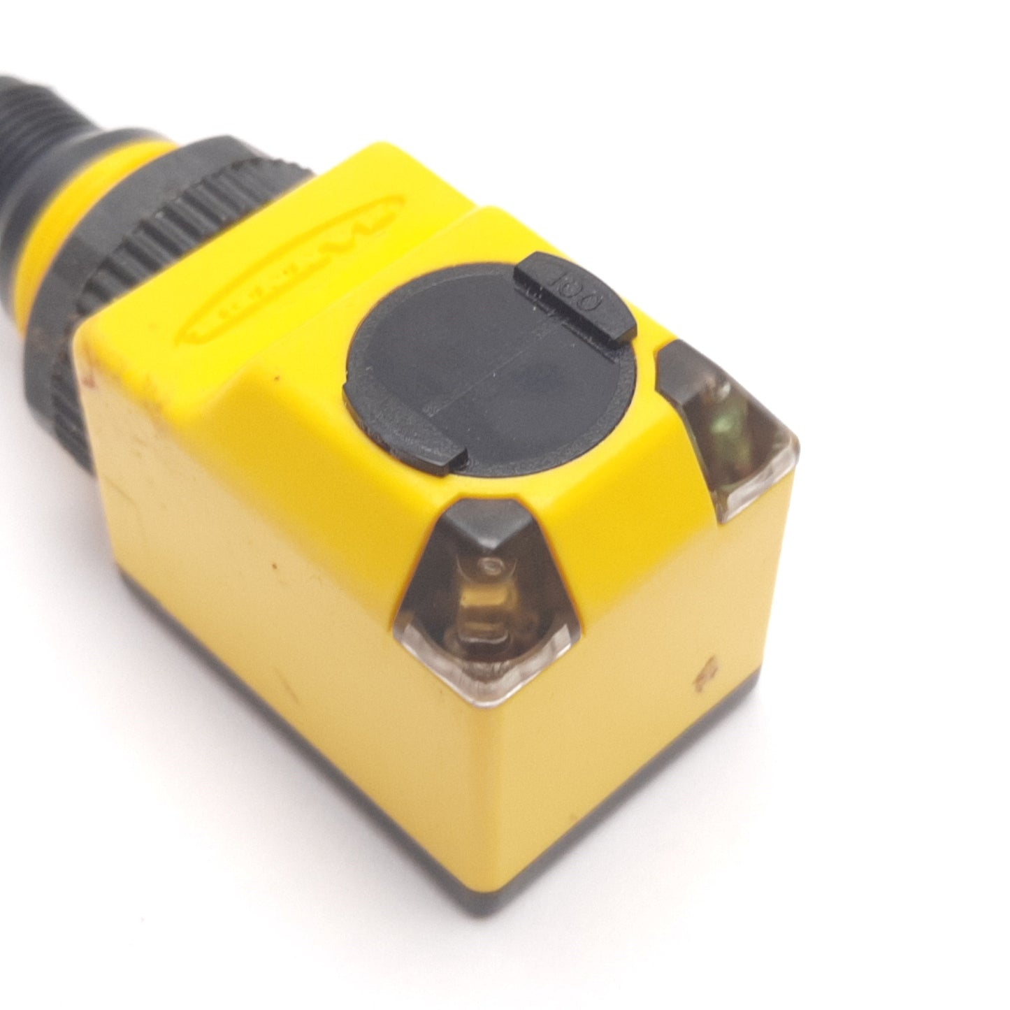Used Banner Q25SP6FF100Q Fixed Field Photoelectric Sensor, 100mm, 10-30VDC, 4-Pin M12