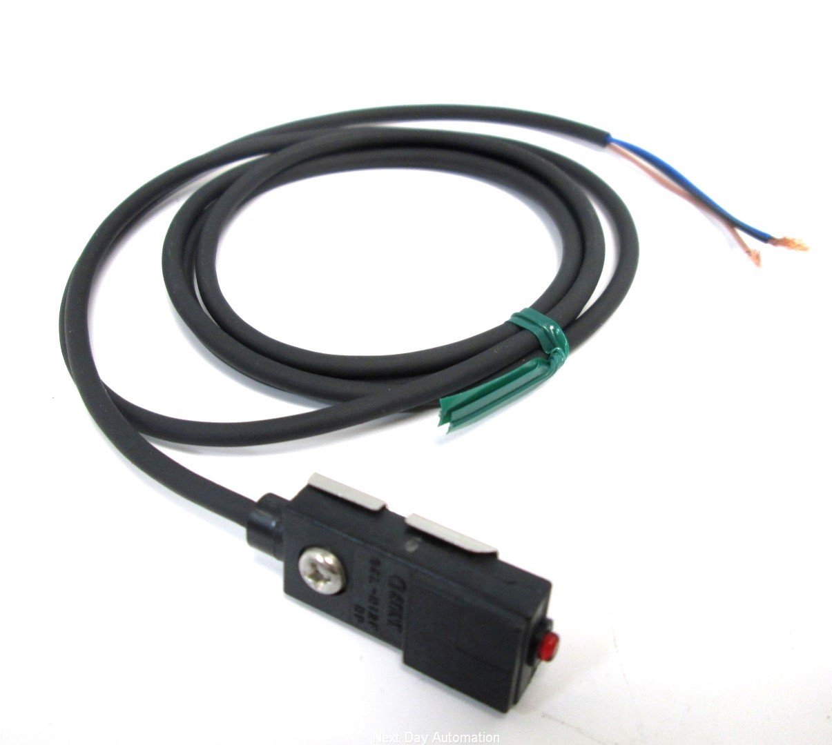 New – Open box SUNX GXL-N12FBP Proximity Sensor, 12-24VDC, 4mm Sensing Range, NPN, N.O.