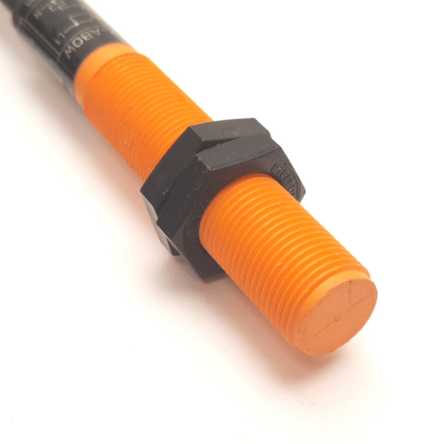 Used IFM IF0295 IF-2002-ABOW Efector Inductive Proximity Sensor, 2mm, 20-140VAC 250mA