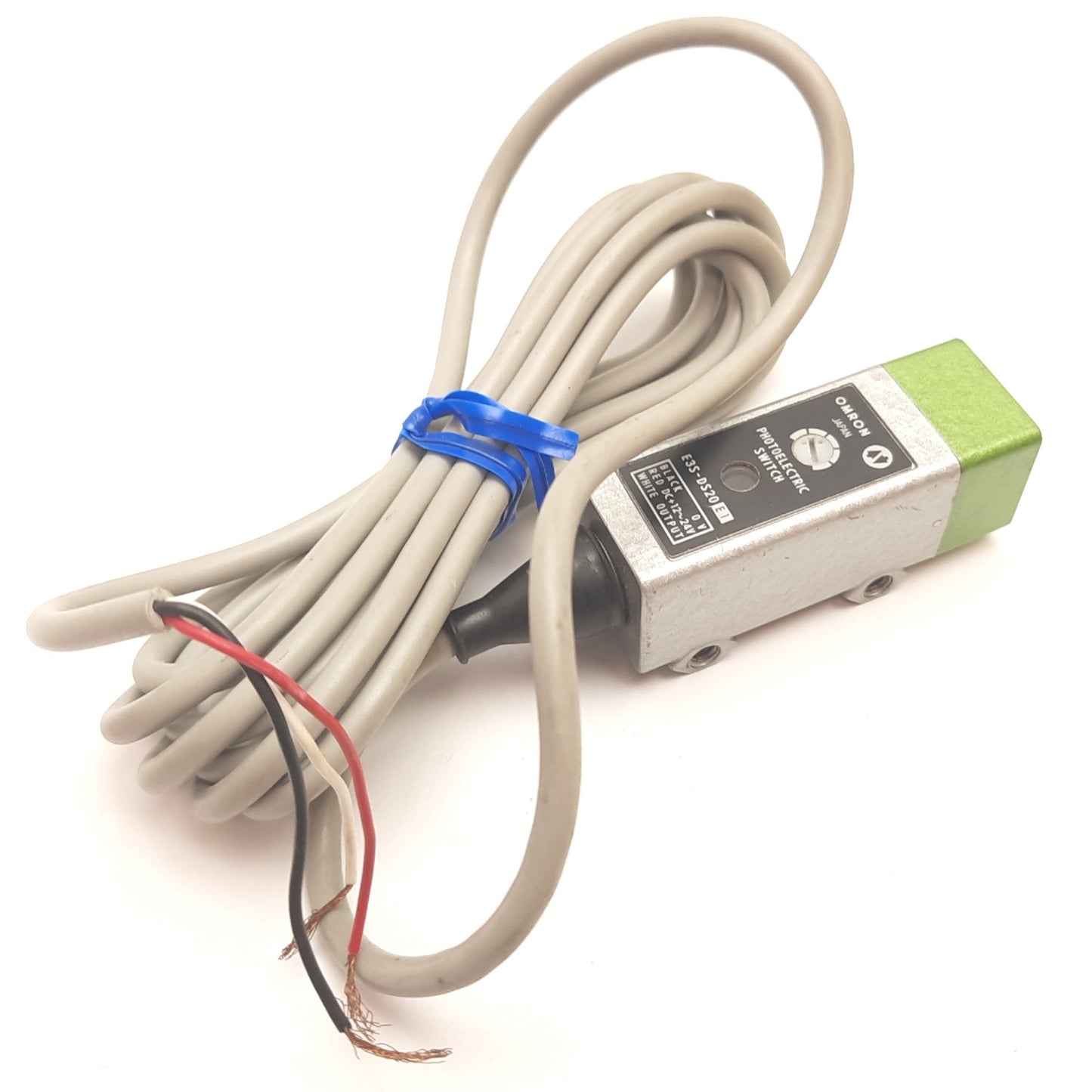 Used Omron E3S-DS20E1 Photoelectric Sensor, 200mm, 12-24VDC, 40mA, 3-Wire