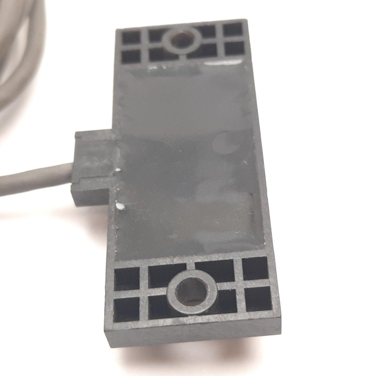 Used Omron E2K-F10MC1 Capacitive Proximity Sensor, 10mm, 12-24VDC 100mA, NPN N/O