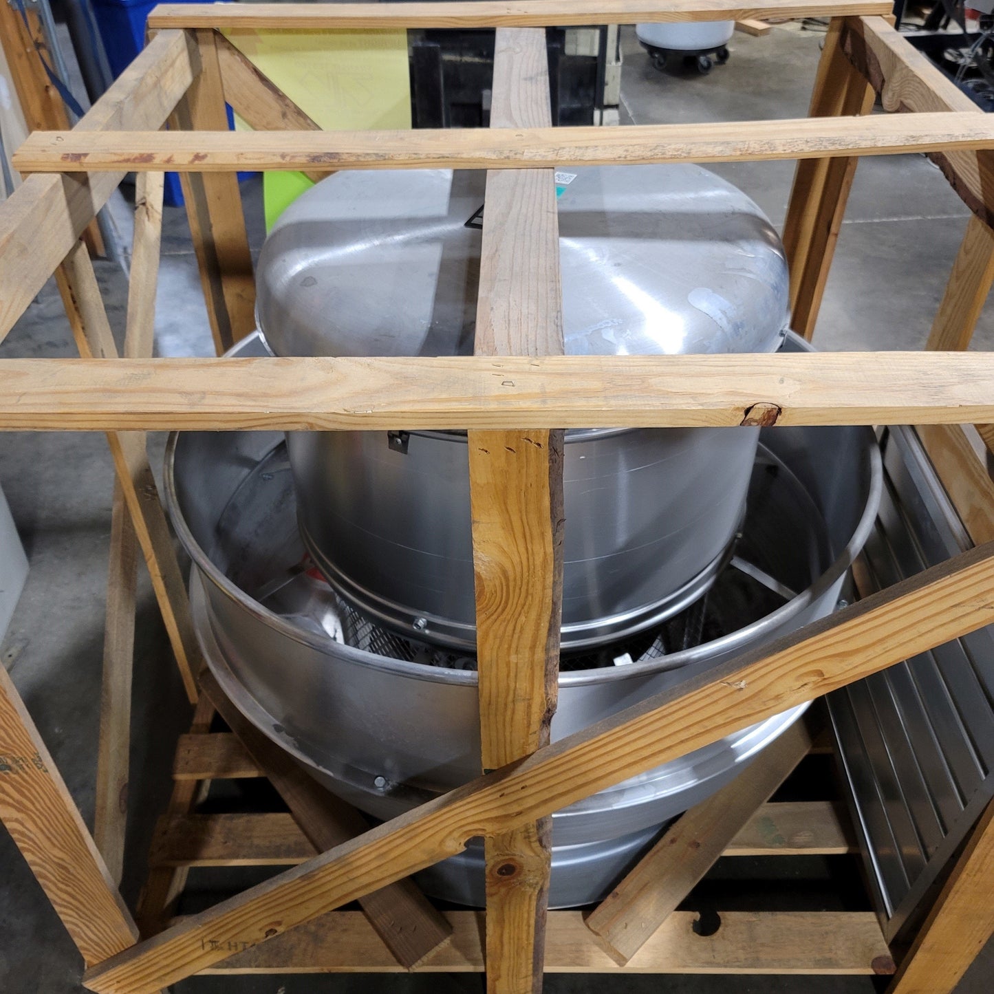 New – Open box Loren Cook 210W11D Wall Mount Centrifugal Exhaust Ventilator 5500CFM 460VAC 3-PH