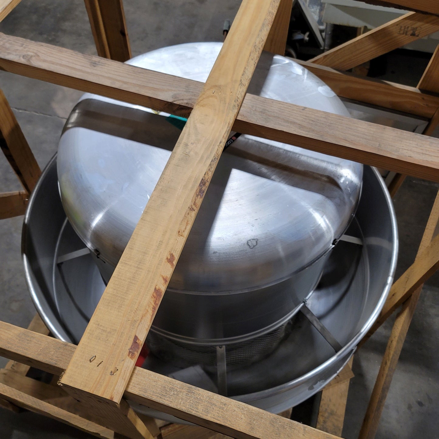 New – Open box Loren Cook 210W11D Wall Mount Centrifugal Exhaust Ventilator 5500CFM 460VAC 3-PH