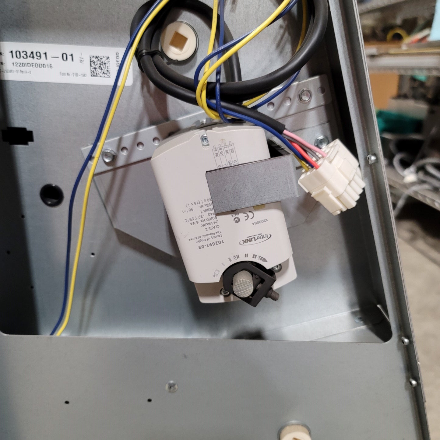 New – Open box Lennox ECD-L103491-01 Rev A-0 A Box Economizer For Lennox Energence Rooftop Unit