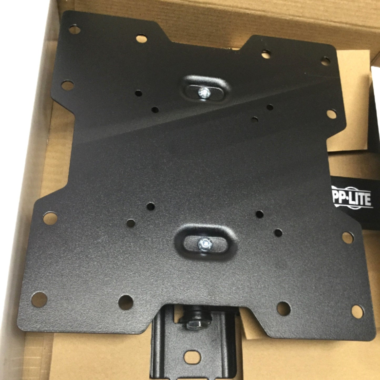 New TrippLite DWM1742MA Flat Panel LCD Screen Monitor Wall Mount Swivel/Tilt Arm