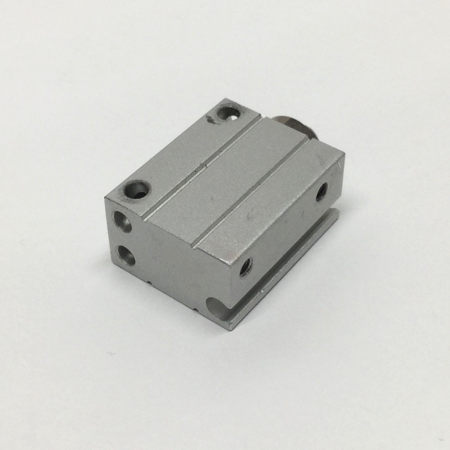 Used SMC CDUJB10-10D Mini Free-Mount Cylinder 10mm Bore, 10mm Stroke, 0.7MPa M3 Ports
