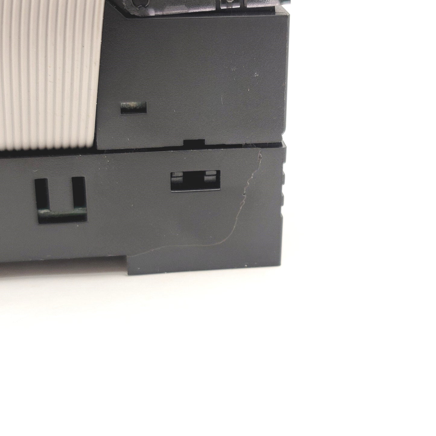 Used Omron CP1W-20EDT Digital I/O Expansion Unit 12 Inputs, 8 Outputs, NPN, 24VDC