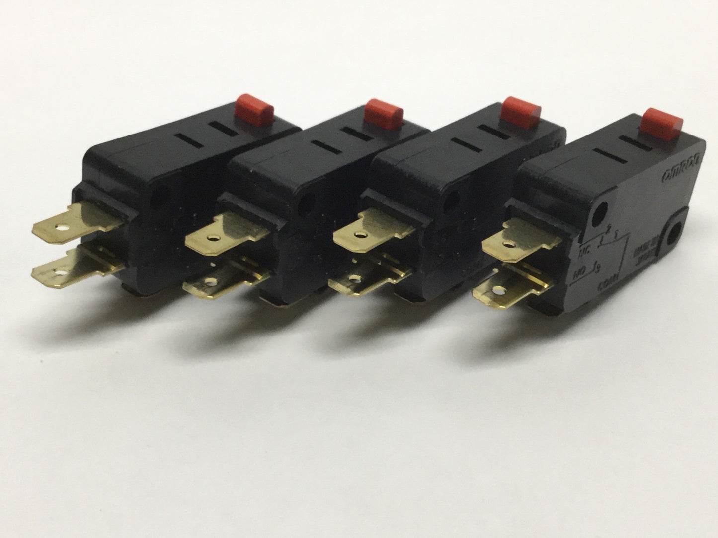 Used Lot of 4 Omron VX-5-1C22 Micro Snap Action Limit Switch 5A 250VAC, Pin Plunger