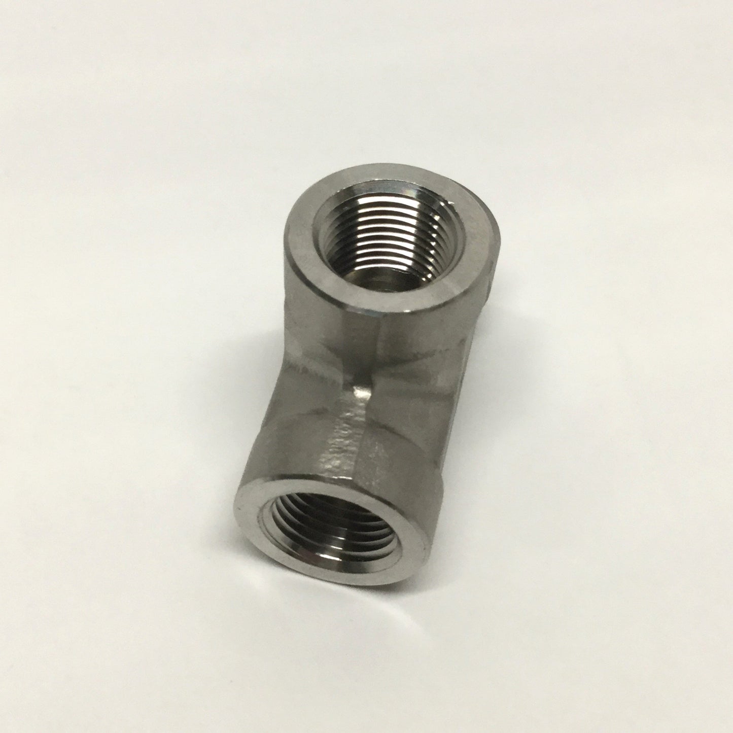New – Open box Parker 6-6-6 FT-SS Pipe Union Tee 3/8" NPT Female Fitting Stainless Steel 316