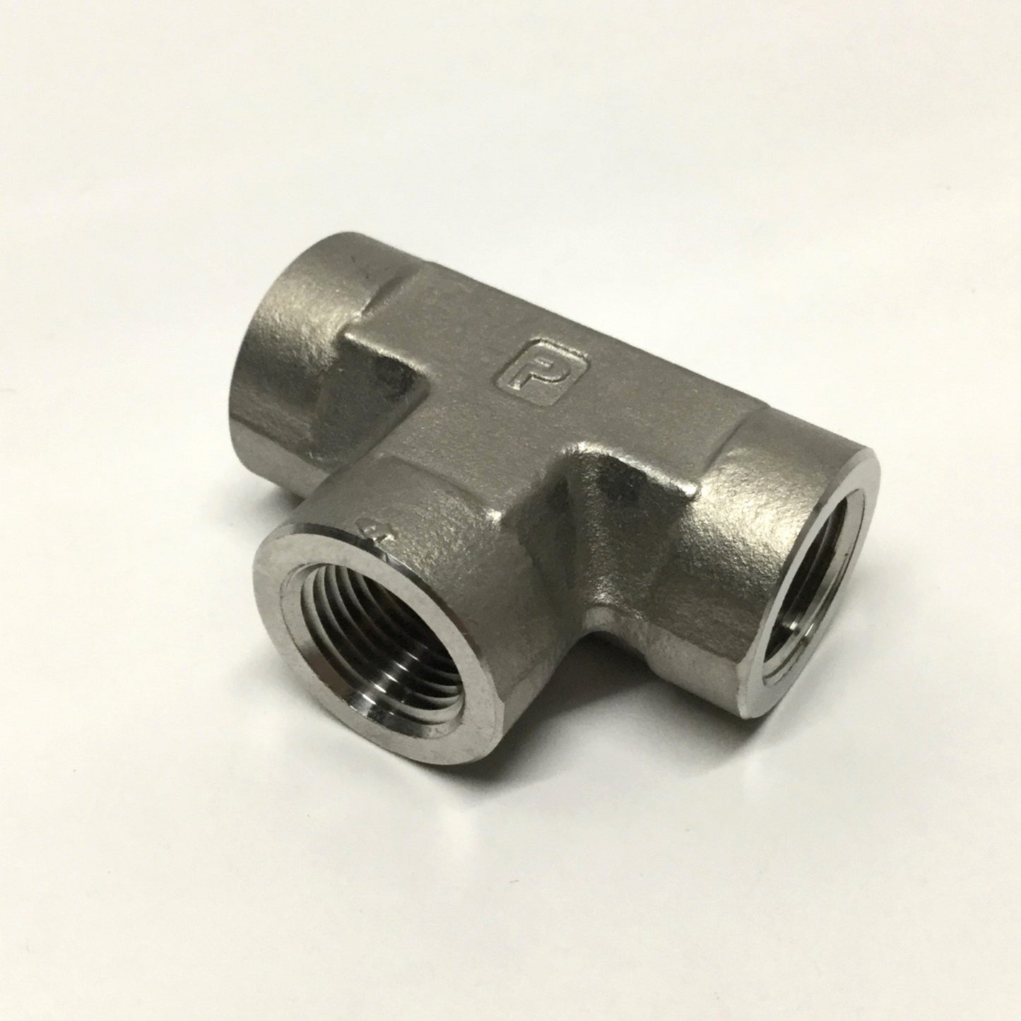 New – Open box Parker 6-6-6 FT-SS Pipe Union Tee 3/8" NPT Female Fitting Stainless Steel 316