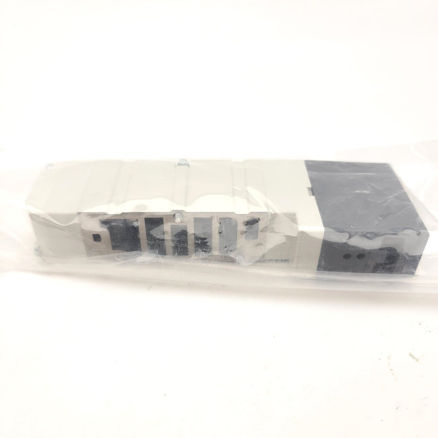 Used SMC VQC4201-51 5-Port Plug-In 2-Position Double Solenoid Valve 24VDC, 0.15-1MPa