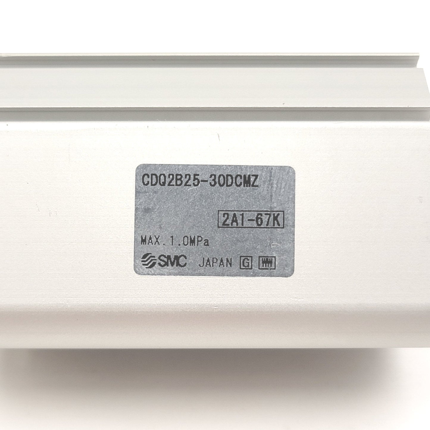 New – Open box SMC CDQ2B25-30DCMZ Compact Double Acting Cylinder, 25mm Bore, 30mm Stroke, M5