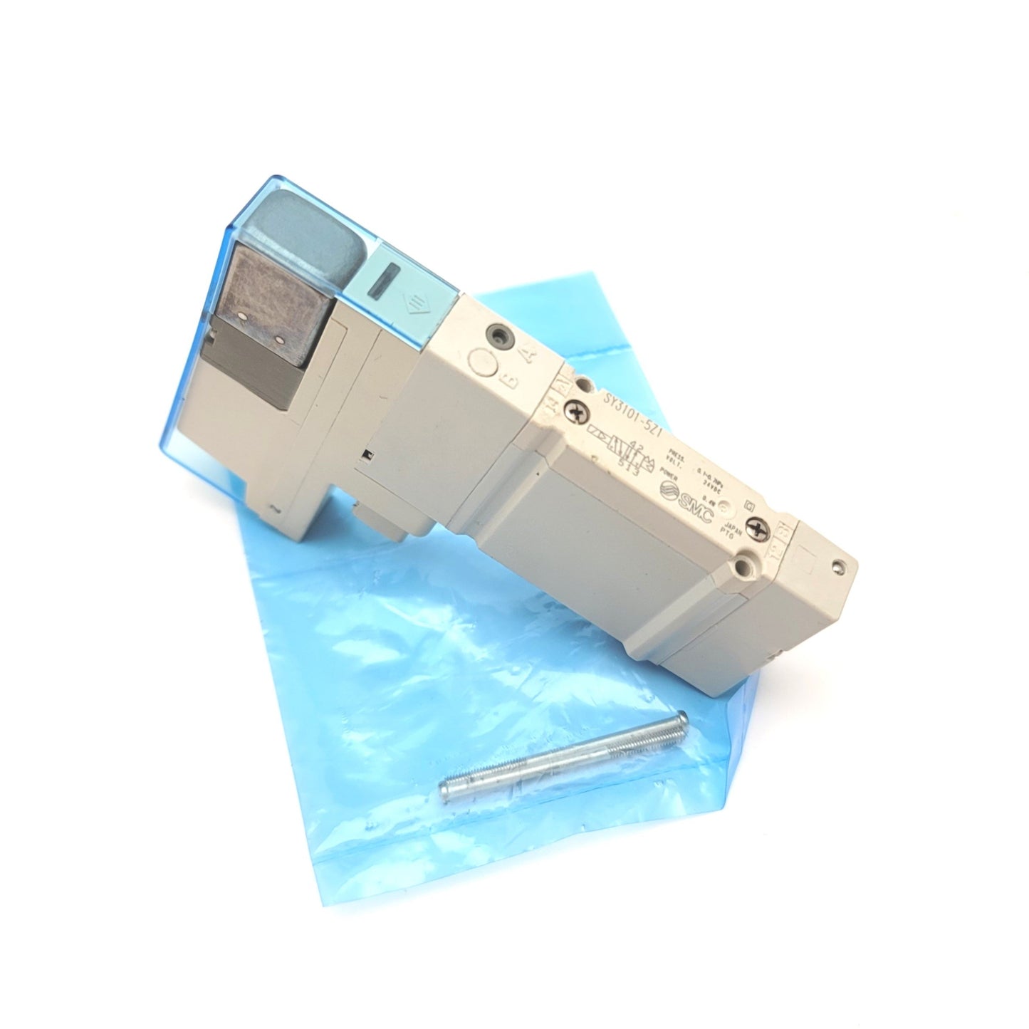 New – Open box SMC SY3101-5Z1 5-Port 2-Position Single Solenoid Valve 24VDC Coil, 0.1-0.7MPa