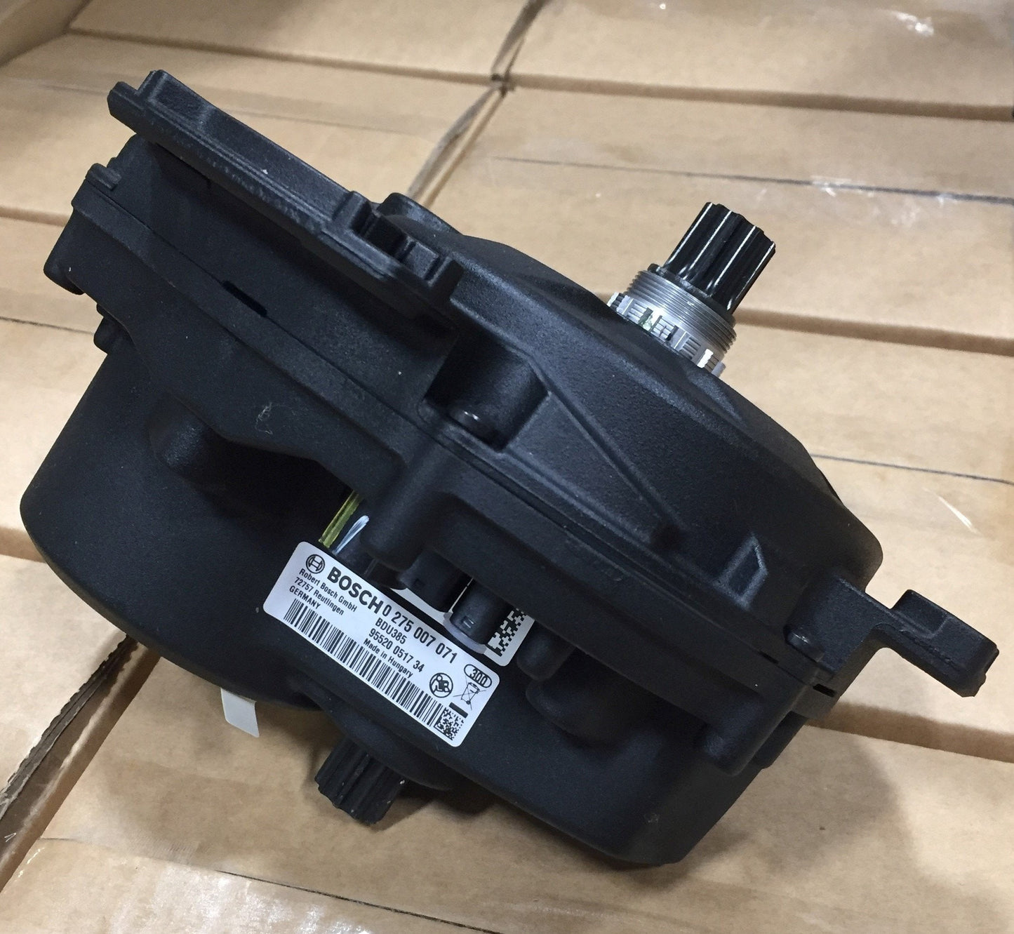 For parts or not working Bosch 0275.007.771-KFM, BDU385P Performance Line Drive Unit *For Parts* Read *