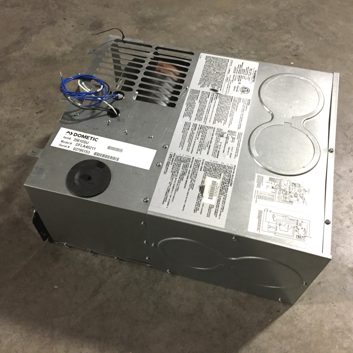 New other (see details) Dometic DFLA 40211 Large RV Furnace 35610SU, 35K-40K BTU, LP/Natural Gas, 120VAC