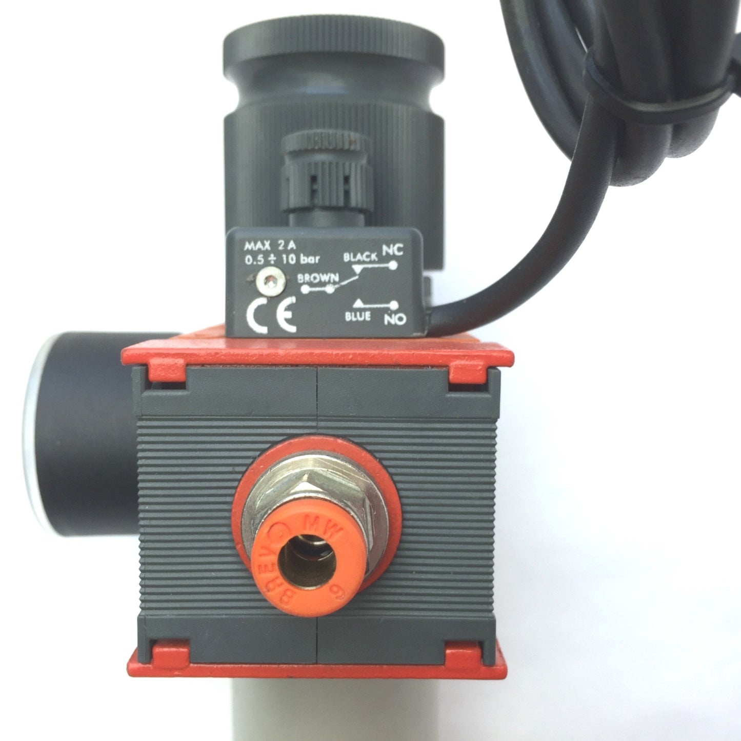 Used Skillair FR100 20 Pneumatic Air Filter Regulator & PS 100 Switch, 1/4" NPT, 20µm