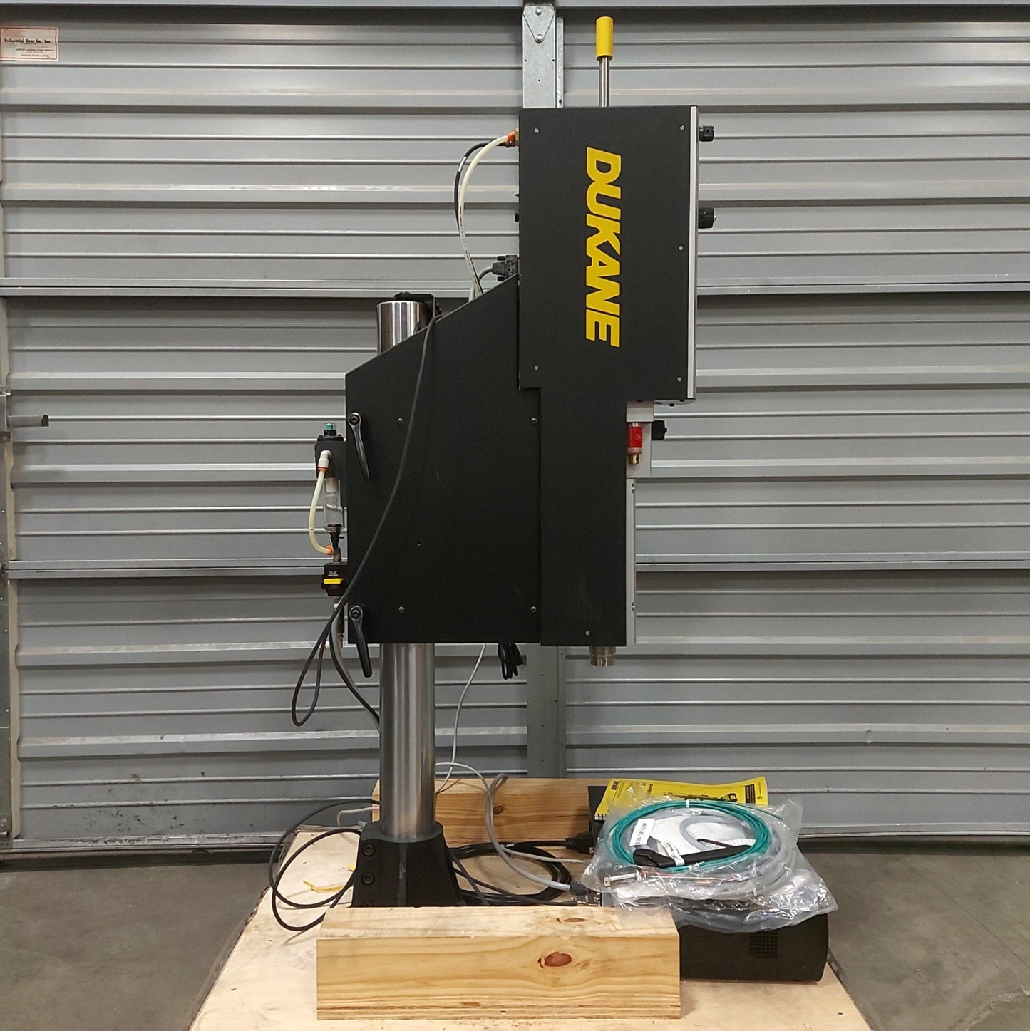 New – Open box Dukane 43Q220 IQ ES Ultrasonic Welder System 20kHz 1800W 15" HMI 7" 540lb Stroke